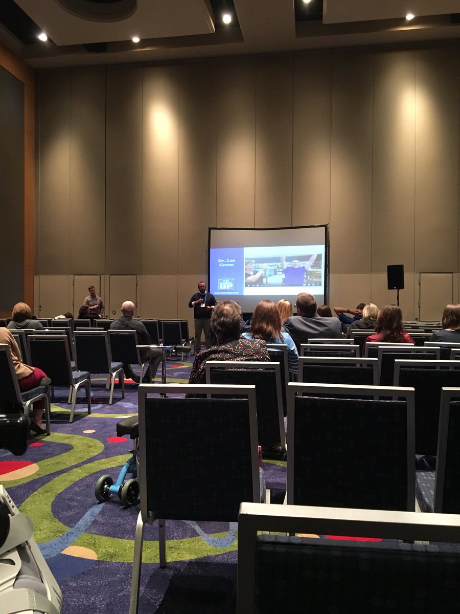 TylerRoderick2's tweet image. Having fun at #GaETC18 #levelupYourLearning #boyntonelementary