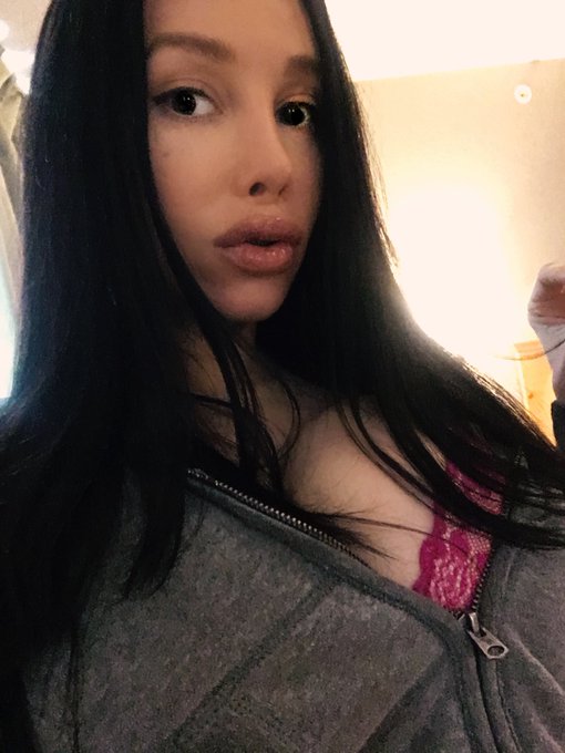 Missing #newyork #manhattan https://t.co/1cT0y2pAXm<a href="/tag/newyork"class="tags">#newyork</a><a href="/tag/manhattan"class="tags">#manhattan</a>