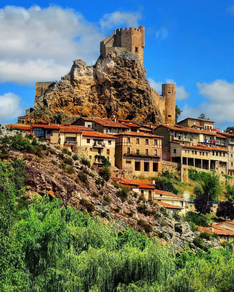 TouristSpot_eu's tweet photo. Frías, Spain.
#frías #spain🇪🇸 #españa #travelphotography #europephoto #lovespain
https://t.co/QzJmKnx49u https://t.co/16LtcfgHTm