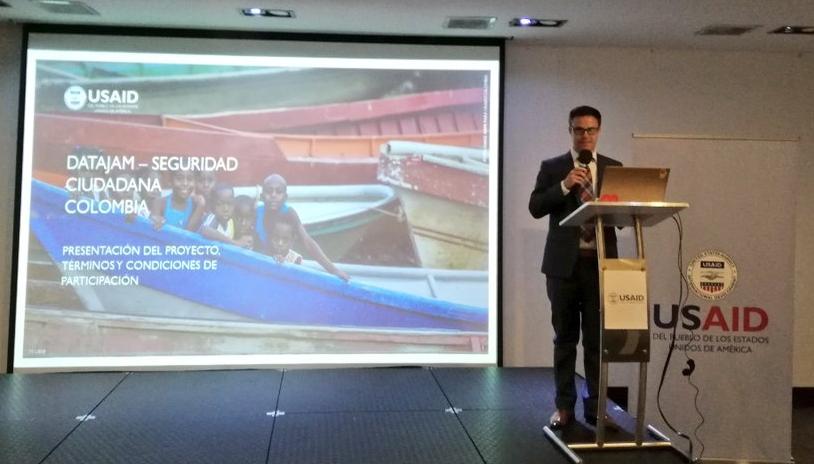 Felipe_BoteroE's tweet photo. "Gracias por recibirnos hoy en la hermosa y hospitalaria ciudad de Cali. Es un honor para @USAID_Colombia contar con ustedes. Su participación es, sin duda, un elemento esencial para el éxito de este #DataJam2019 sobre Seguridad Ciudadana": Preston Sharp, @USAID_Colombia https://t.co/i092Zlulnp