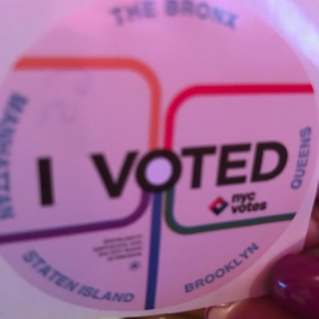 Pauline (@12misscon) on Twitter photo 