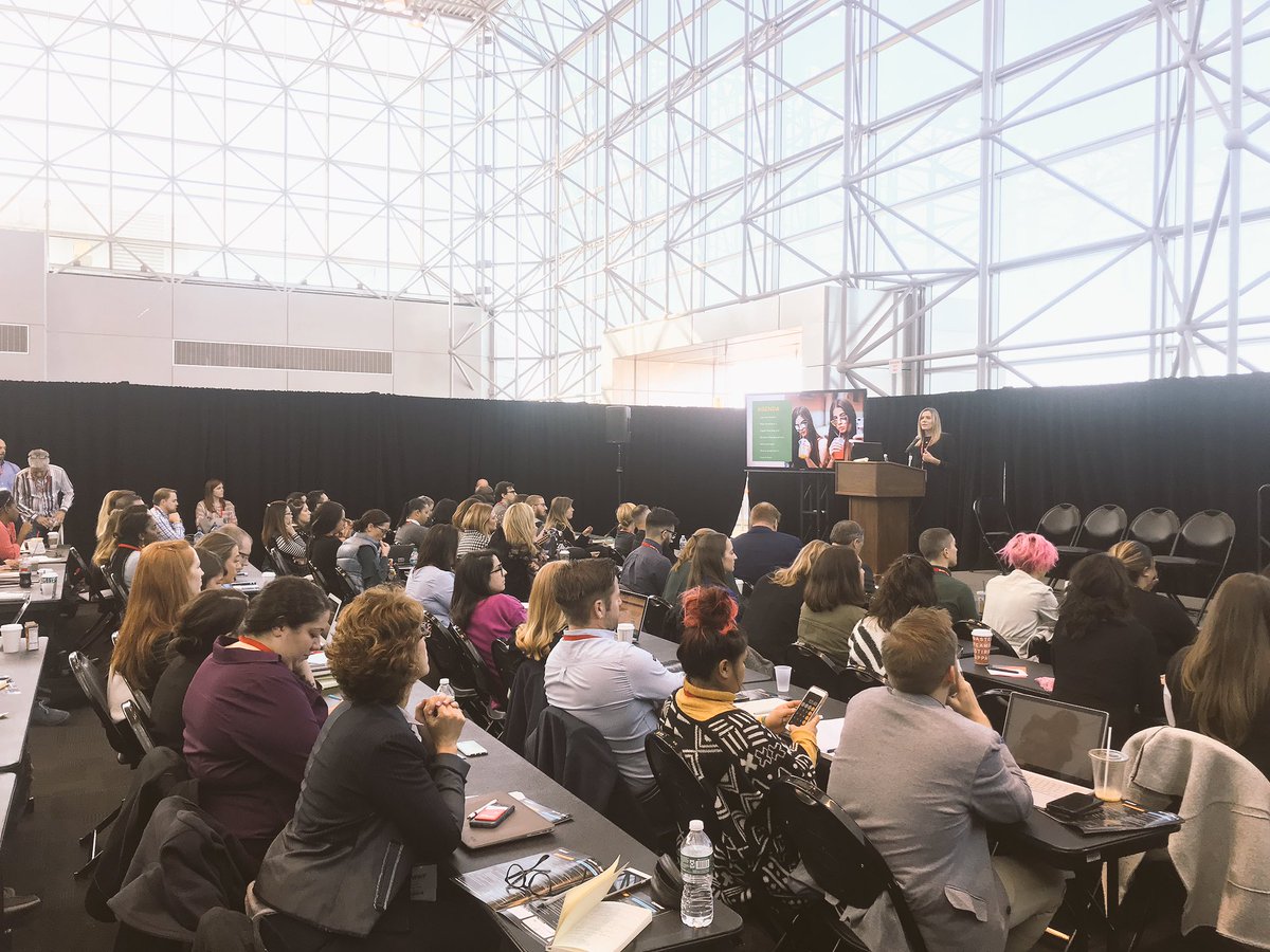 #DMWF - Gen Z don’t think about ‘screen time’. Having access to the world through their phones is all they know, so the digital and physical lines are understandably blurred. Brands should reflect that. Great points from <a href="/SUBWAY/">Subway®</a>’s @meaghanmorelli_