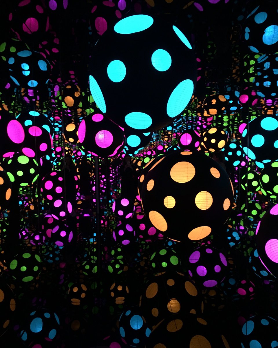 fosterandbaylis's tweet photo. We went for a short walk to infinity and beyond at lunch - hugely inspiring Yayoi Kusama exhibition #infinityroom #StressAwarenessDay https://t.co/iflVXETNN7