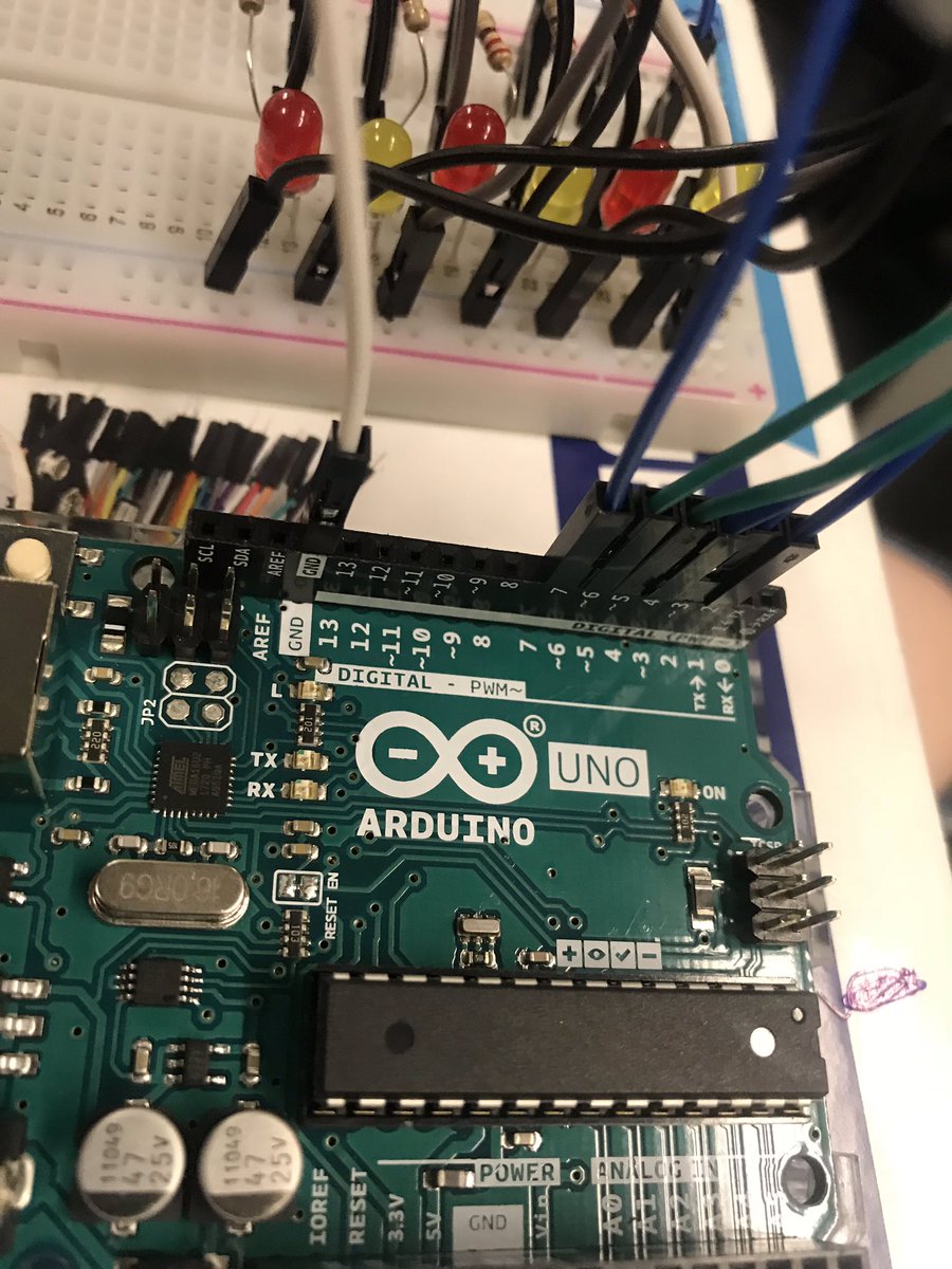amandajanegon's tweet photo. Love getting to play with the arduino 
#arduino #interactivemedia #code https://t.co/1TzWbc97ec