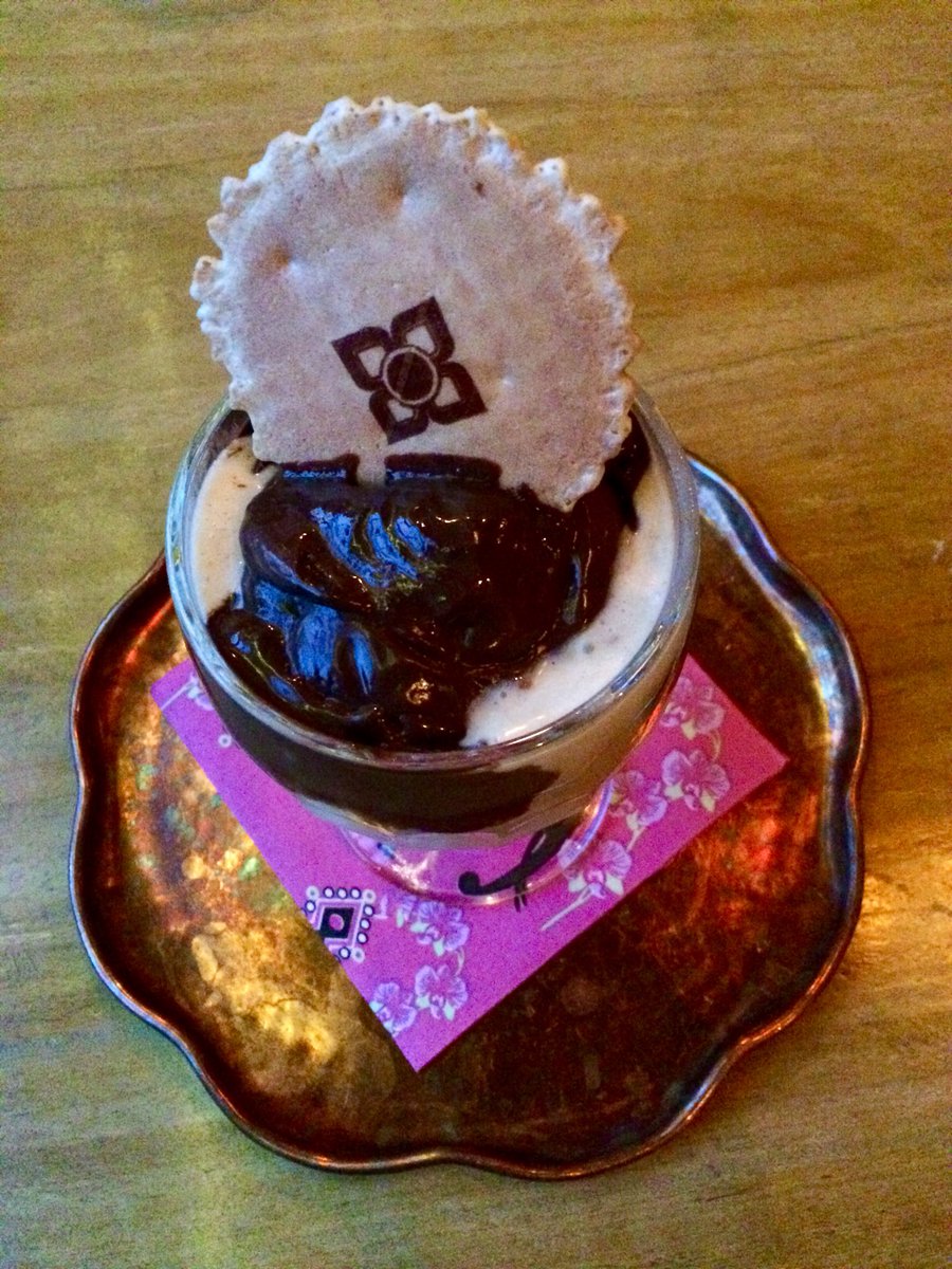 Cliff_Wilkinson's tweet photo. The things I do for #lonelyplanet - seriously, I don’t even like ice cream but #rubyviolet almost converted me. #LPinLondon https://t.co/sRbXA7hTXe