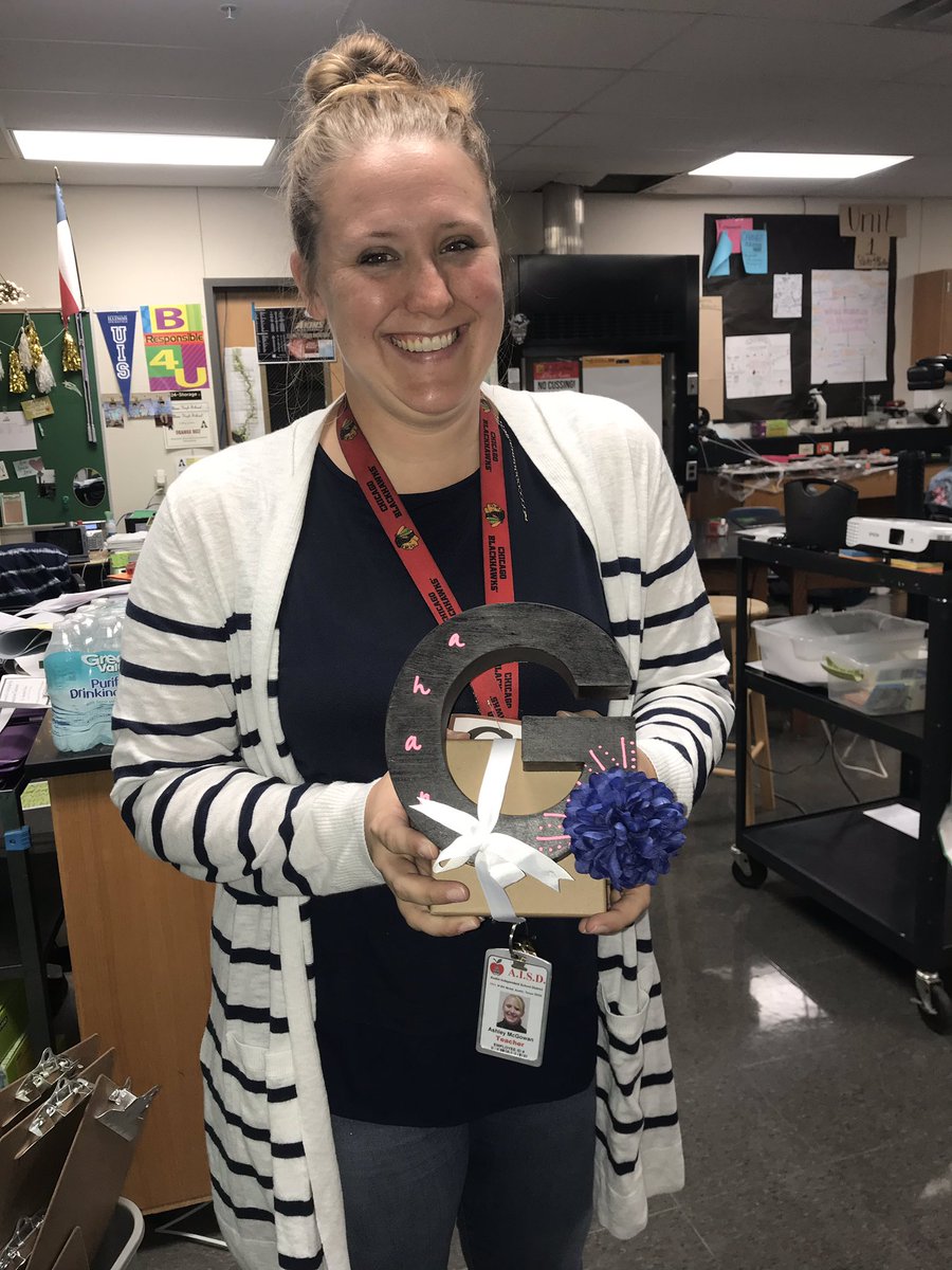 ahsnhs2's tweet photo. One big thank you to our teachers that supported us in our induction!!! Here’s one of our favorites!! https://t.co/8sK9SO3PaK