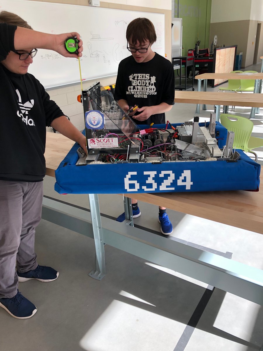nhtechfest's tweet photo. Mr. Seeman's students are getting ready for competition @SalemHighSchool this Saturday.  How are you getting ready for Saturday's @nhtechfest? @SalemCTE https://t.co/F2eVz18tR1