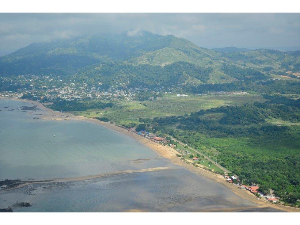 #ElDistritoArraiján está siendo víctima de la segregación de sus bienes revertidos, actualmente bajo control de la Unidad Administrativa de bienes revertidos (M.E.F) quien tiene a la venta 160 hectáreas, ubicadas en altos de Batele (Veracruz) por un monto de $884.9 millones