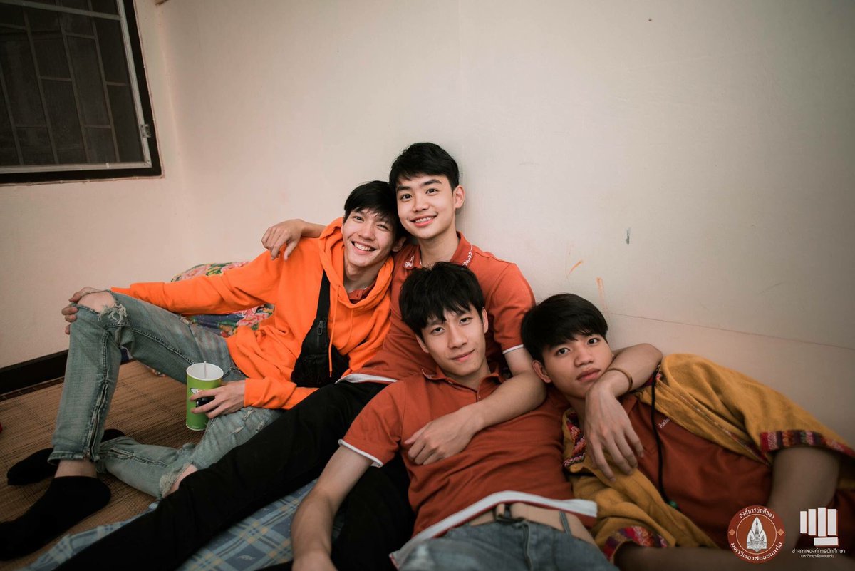 kkucuteboy's tweet photo. #สี่ยอดกุมาร อู๋.กร.พร้อม.นนท์ 💕
@aou_tnbknr @ptkpasunn 
@anotherboytj @non_nontakit_ 
Cr : อน.มข. #ทีมมข #คนหล่อมอดินแดง #kku #kkucuteboy https://t.co/aLNyJq82xX