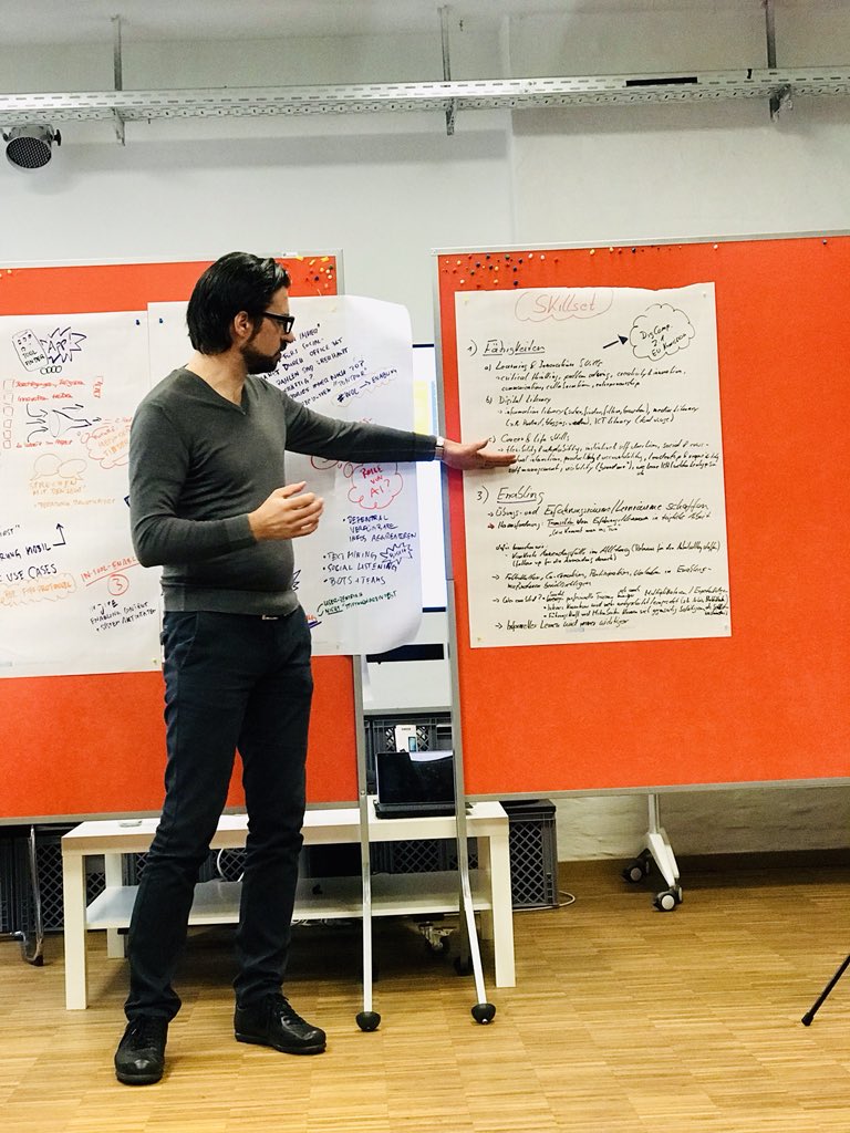 lukizzl's tweet photo. @jpfendr @achimbrueck @Rebe_cc_a @anke_wendelken @Katha_Pe @ConnyHeinke @HaraldLauritsch @Die_Meyers @Huelpi @DirkGerono #BenchLearning ist für mich der zielgerichtete Austausch &amp; die effektive Zusammenarbeit unter Praktikern rund um vernetzte, digitale Arbeit 💪🏼 

🚀 cross-company 
🚀 human centric
🚀 open 

Jedes Mal ein Highlight mit euch. Danke 🙌🏼 #blp18 https://t.co/K9y5xtF41O