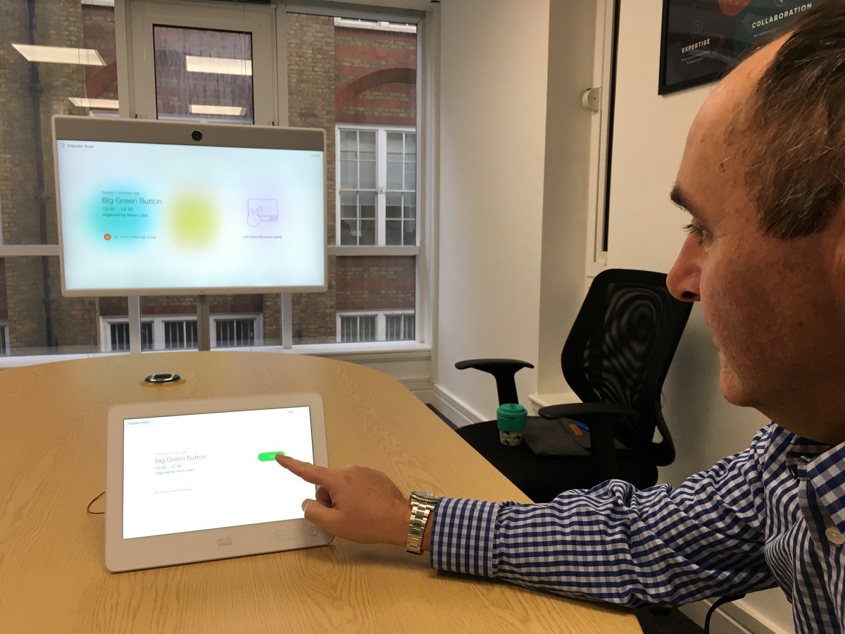 MeetingZone's tweet photo. @CiscoCollab have raised the bar again with a seamless, simple scheduling and joining experience via the "Big Green Button". Read Cisco groupie and expert Jonathan George's latest blog.https://t.co/oiOhJkyXlu https://t.co/tTjlEFytXz