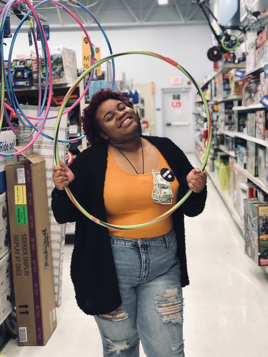 queenjanaee's tweet photo. hello 25
an ode to a new year, and fresh new energies;
new dreams, and endless possibilities ๐น
#1106 #scorpioszn #walmartthuggin #finally25 #newyear #newenergy #fashionista #femaleproducers #peopleofwalmart #selfproclaimedhipster #momjeans https://t.co/LZr44nzpJ2