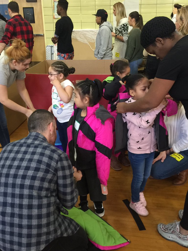 District1NYC's tweet photo. So proud of @NYCSchoolsD1 @FDRPSMS34 for partnering up with @OperationWarm @HollisterCo. ALL students received a FREE coat! Thank you @OperationWarm for giving back to the community. #morethanacoat #d1pride https://t.co/Ga0Dow64J9