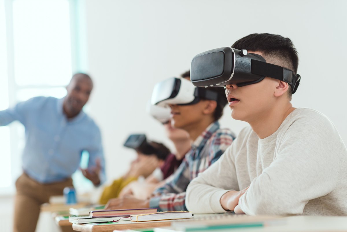 educommission's tweet photo. Exciting #EdTech ideas emerging at @mEducation_A Symposium. Authentic integration of tech in education is needed to prepare children for the digital revolution but must come w/ trained staff, funding, and the right environment. #ICT4ed #tech4dev #4ir #m4ed https://t.co/tE55WSGEBu https://t.co/BExYkrBe4g