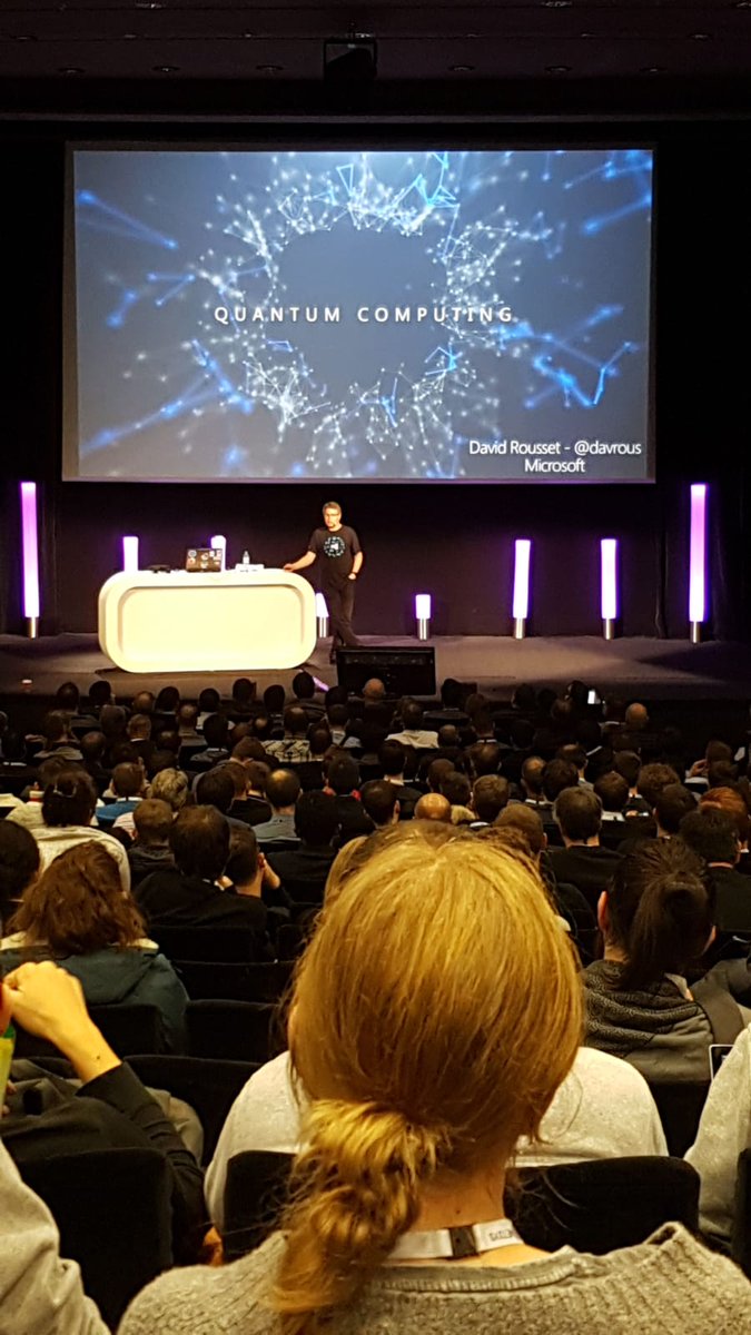 Margo_company's tweet photo. #MicrosoftExperiences18 : processeurs, ordinateurs et façons de programmer vont considérablement évoluer dans les prochaines années avec l'informatique #quantique. Merci à @davrous pour cette session futuriste 👀 #experiences18 #quantum #quantumcomputing @microsoftfrance https://t.co/1K5X1UXBmR
