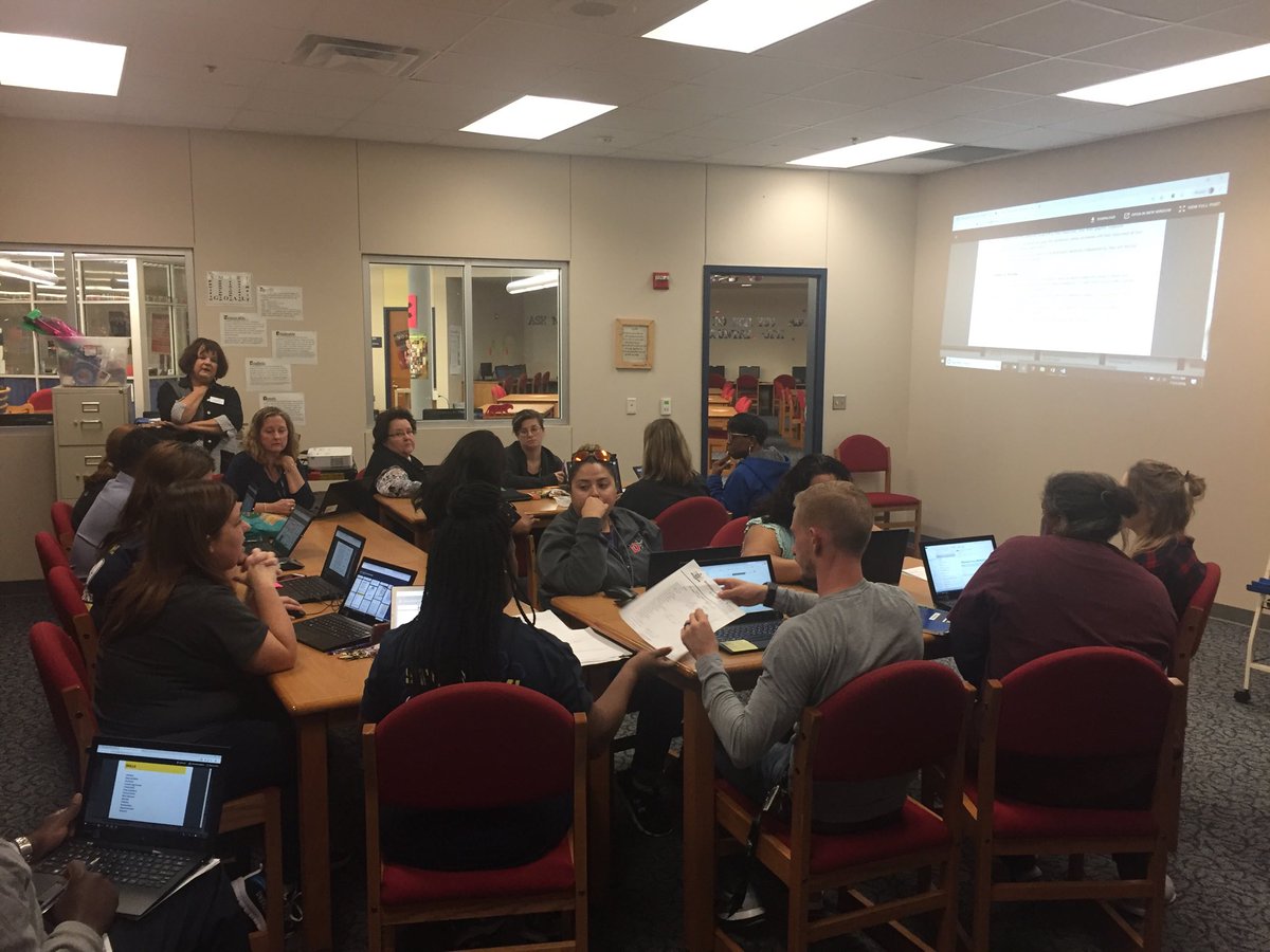 BeverlyCarr_'s tweet photo. We learn and grow together!DHS English teachers are working hard to impact student learning with Achieve 3000. #AllMeansAll #ENGisLIT🔥⁦@mo2v8ion⁩ ⁦@Duncanville_HS⁩ https://t.co/u2tvjUBEKI