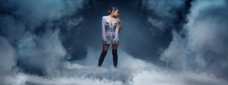 gomezsgrande's tweet photo. Ariana looks so good in the Breathin music video https://t.co/DzRofs5tYR