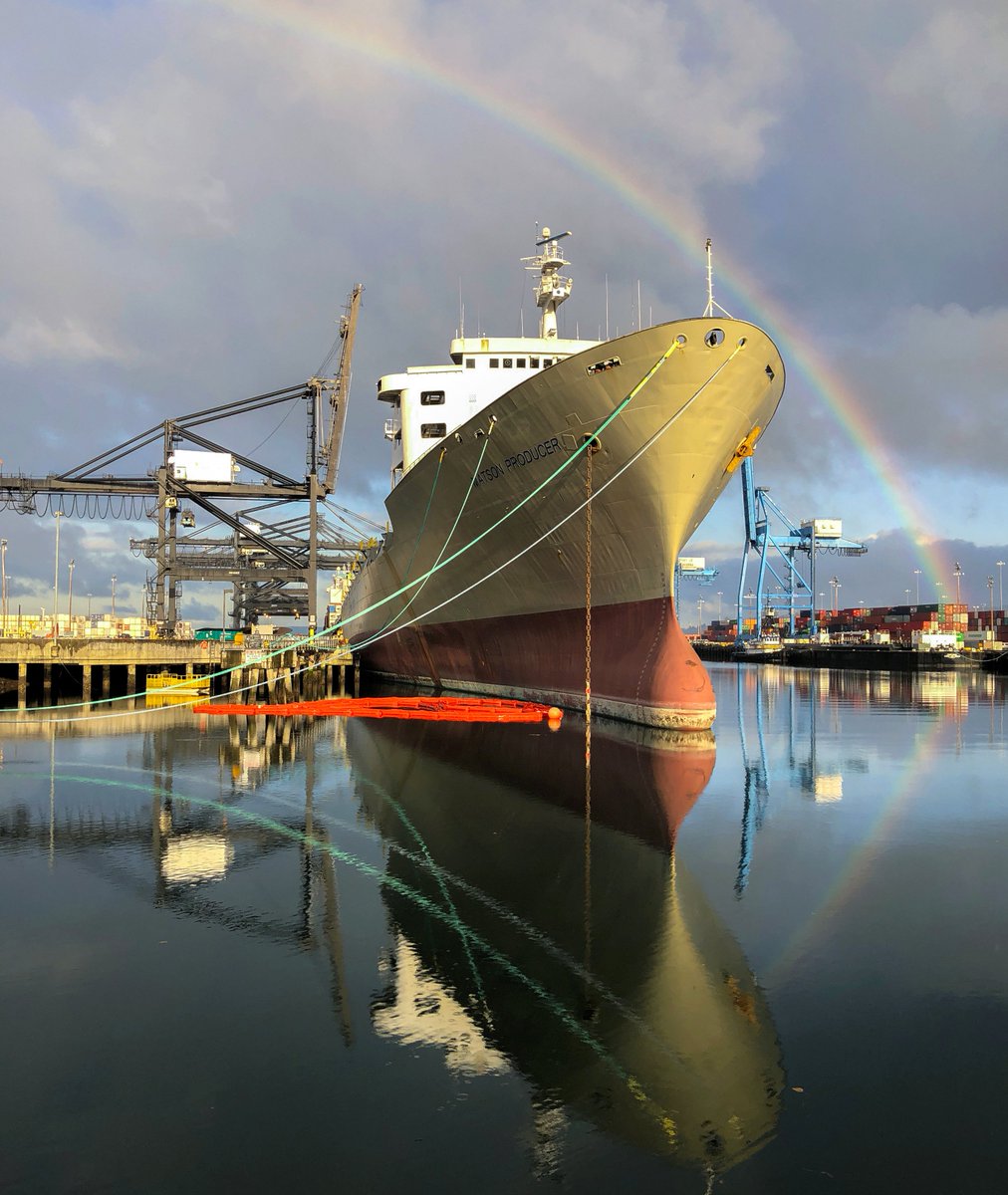 "If you want the rainbow, you gotta put up with the rain." - <a href="/DollyParton/">Dolly Parton</a> #WednesdayWisdom #Dollyism #port253