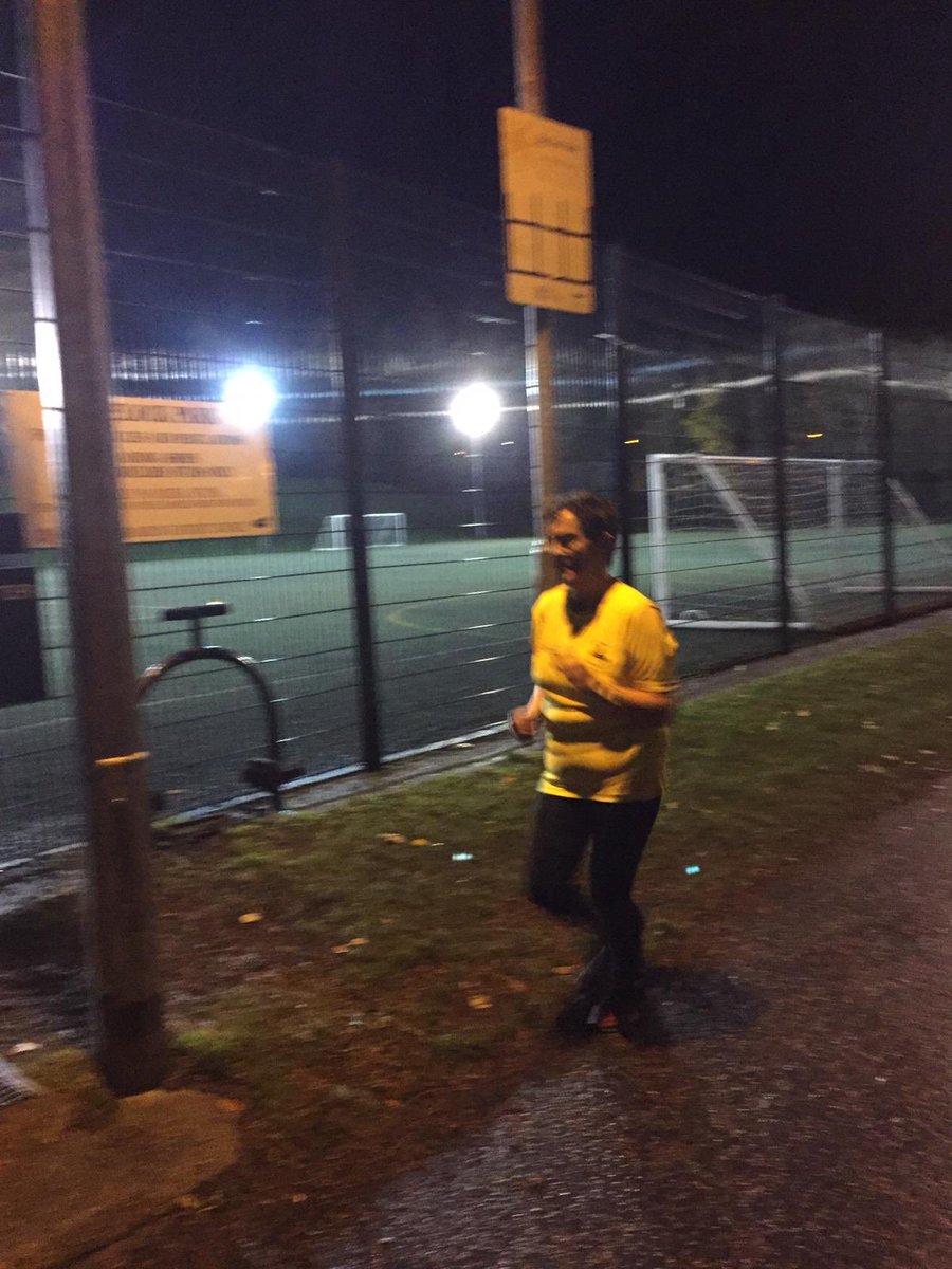 banbridgeac's tweet photo. The Winter βοΈ Training has definitely begun!!! Plenty of enthusiasm and motivation from our senior group who meet at Havelock Park 7pm - Tuesday Evenings! Plenty of goals and challenges being discussed already! #welldonebac #teamwork #runningni #banbridge https://t.co/CnytiouDbN