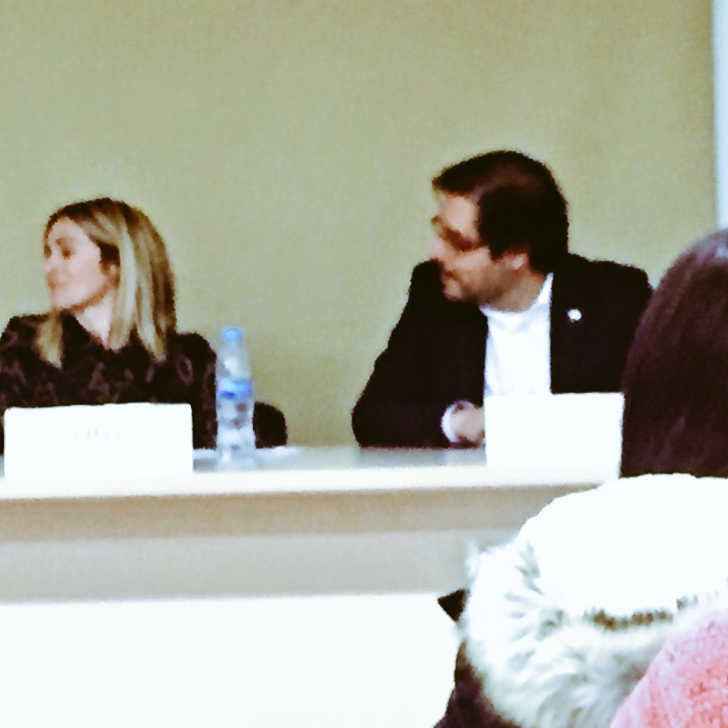 DCEI_UAB's tweet image. Gestión de #ComInterna para la Felicidad, excelente @andresaljure en la conferencia inaugural del #Máster #25añosDCEI #dircom #uab