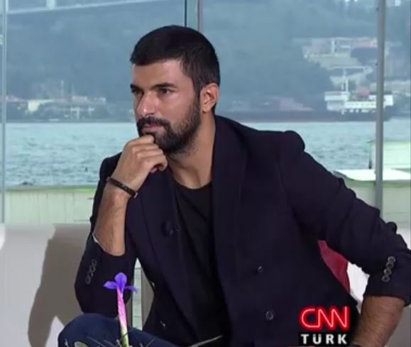 eleniard's tweet photo. @Turkeydizici1 #EnginAkyürek https://t.co/MB6Z6zBXYj