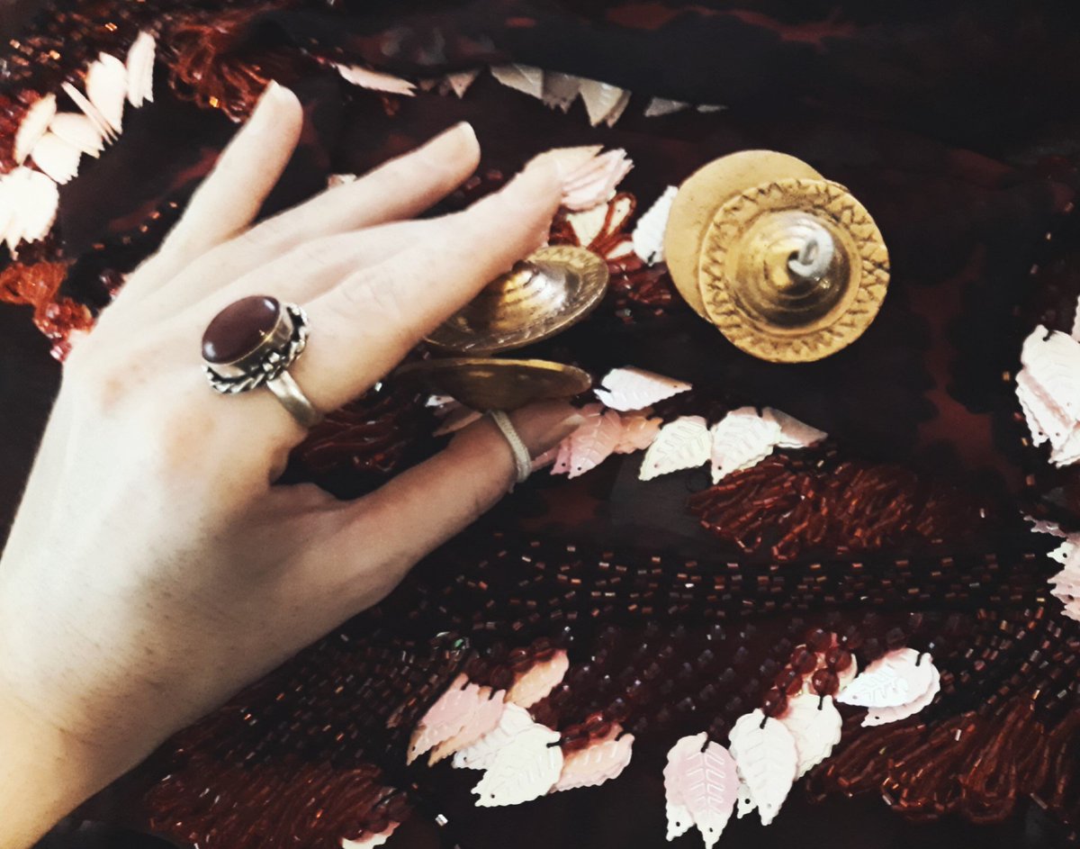 diana_therose's tweet photo. Preparing a lesson on Arabic Rhythms for my advanced students. 💃💃💃
#bellydance #bellydancer #dancer #bellydanceteacher #zills #sagats #snujs #orientalism #hands #ring #hipscarf #dançaoriental #dançadoventre #bailarina #ArabicRhythms #ritmosárabes #percussion #raqssharqi https://t.co/8IoW7rV5RZ