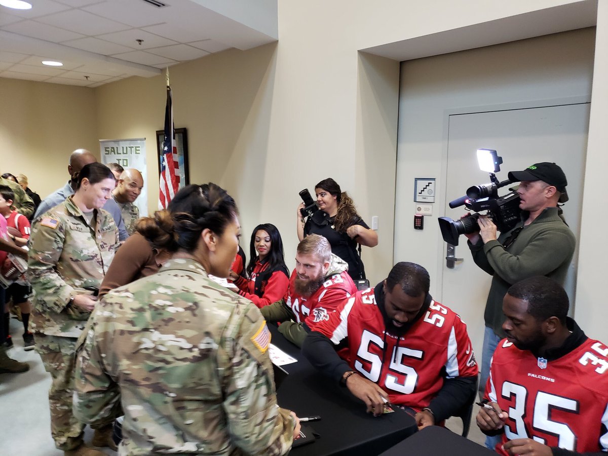 GeorgiaGuard's tweet photo. The @AtlantaFalcons joined the Ga. Guard at the General Lucius D. Clay National Guard Center, Nov. 6, 2018, to celebrate members of the armed forces during #SaluteToServiceWeek. Players and cheerleaders served lunch and hosted a meet and greet for service members and families. https://t.co/3xOKFDhvMq