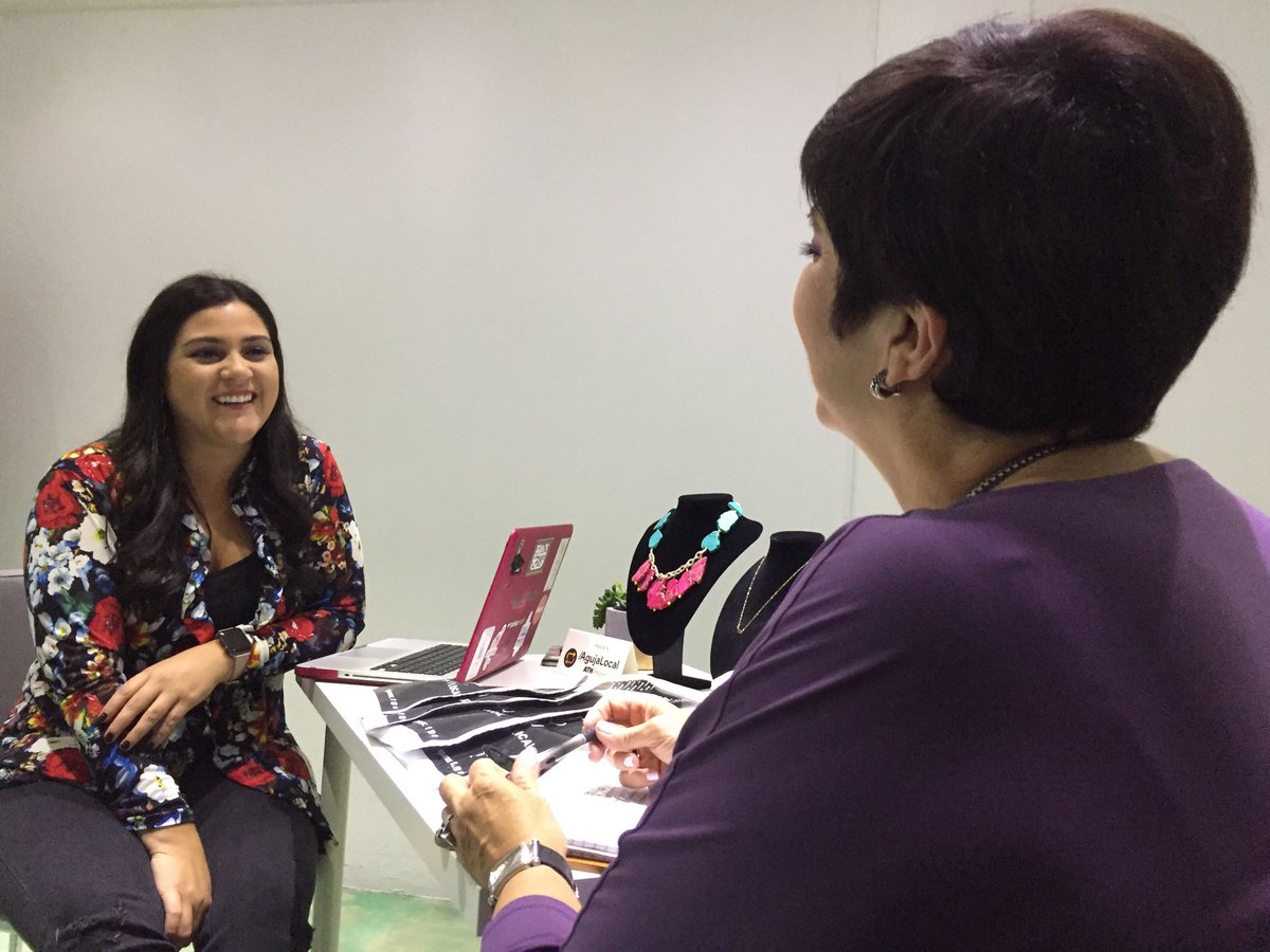 SylviaGomezT2's tweet photo. #AgujaLocal Hoy a las 5pm en Telenoticias los llevamos a conocer la tienda. @TelenoticiasPR https://t.co/buZAZqUEuY