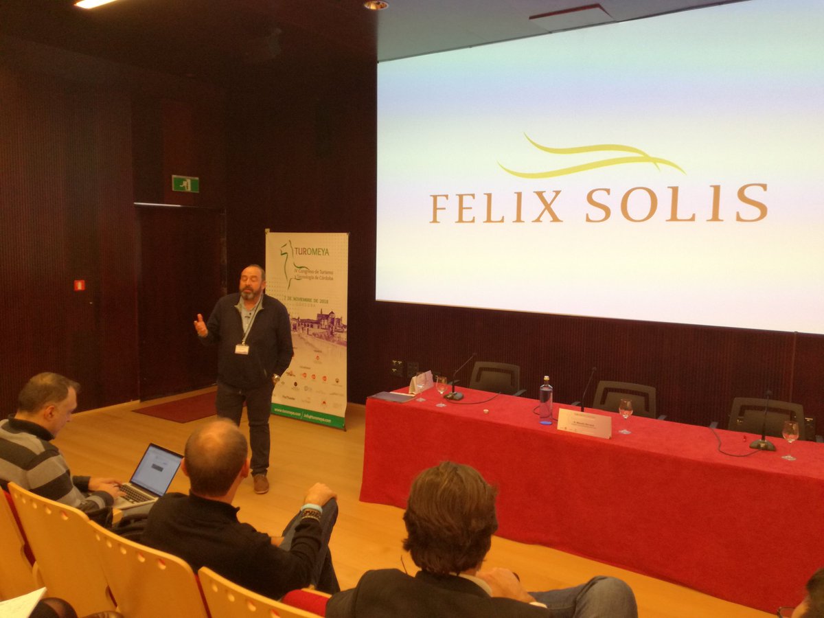 TurOmeya's tweet photo. Seguimos en Congreso #turomeya de @AJECordoba @imdeec con Manolo Serrano de Bodegas Felix Solis que nos habla de cultura y vinos. https://t.co/0q4uSohf8f