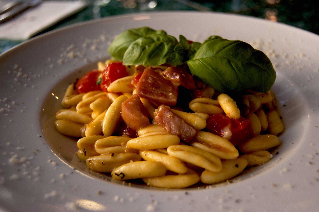 aromas36's tweet image. #WednesdayWisdom! And @aromas36 suggests Gaudì, a typical cuisine characterized by southern tastes!