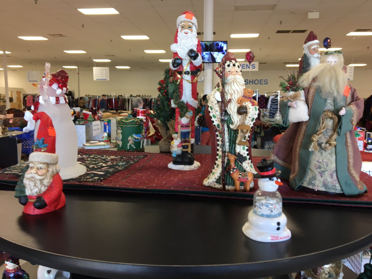 RRMissionStore's tweet image. Saturday, November 10, come in for 50% off the ENTIRE store!  Christmas merchandise is out!  #bestdealsinthetriangle