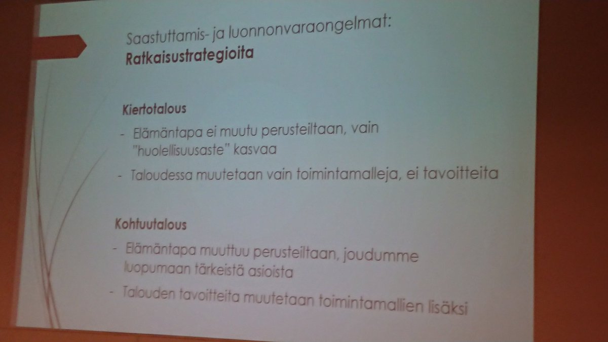 rudnerze's tweet photo. #kiertotalousseminaari: luuletko, että kun vedät pöntöstä alas, niin se on poissa? No way! Risto Willamon ratkaisuehdotus: #kiertotalous ei ehkä riitä, #kohtuutalous on päivän sana https://t.co/3olJQXkgd8