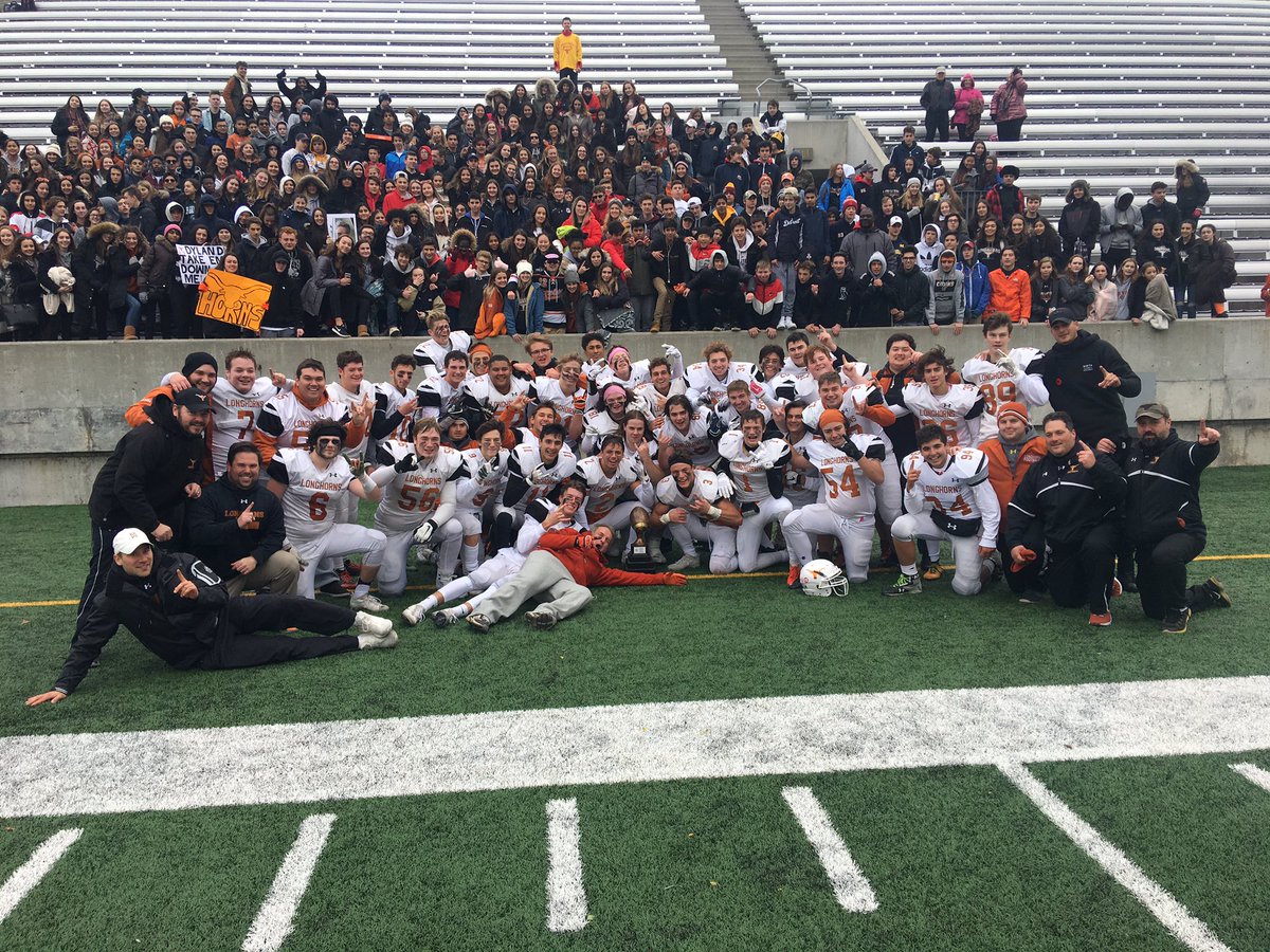 HCDSBHCAA's tweet photo. Your 2018 @HCAA2017 Senior Boys Football Champions @cclonghorn in a phenomenal 13-9 win over @HTTitansFB at @McMasterSports #HCAAYear2 https://t.co/k3vcPrWBzk