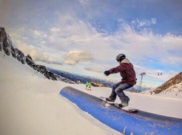 RAFSnowboard's tweet photo. #picoftheday Great to see the new riders developing so quickly at this yearโs Winter Camp in Kaprun. Hereโs one of the guys perfecting a frontside 180 to switch 50/50 onto a down-tube. #Airtanker #inzpire #RAFcharitable #centralfund #RAFSnowboarding #RAF #Forcefield #McNair https://t.co/EqXEjFeTpT