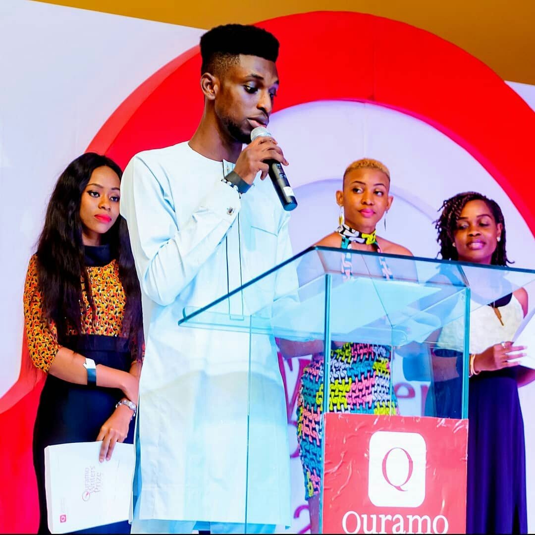 quramoofficial's tweet photo. The Top 5 finalists reading excerpts from their manuscripts at the Quramo Writers' Prize 2018 Award Ceremony. See link https://t.co/Z6M7TplRtO
.
#qwp2018 #quramowritersprize #awardnight #events #Top5 https://t.co/yIrTOp5Qll