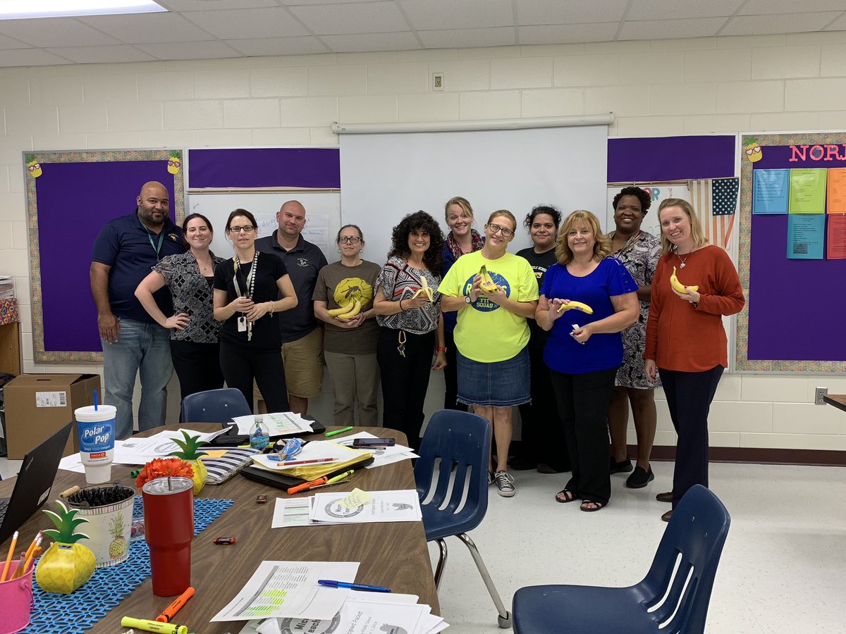 KarenMChenoweth's tweet image. This amazing group of Science teachers studied the IPG and analyzed the impact micro-teaching could have on their practice! Well done @KellieMcclarty for an excellent ERPL. @VCSscience #vcsplc #BananaMeansRedirectConversation