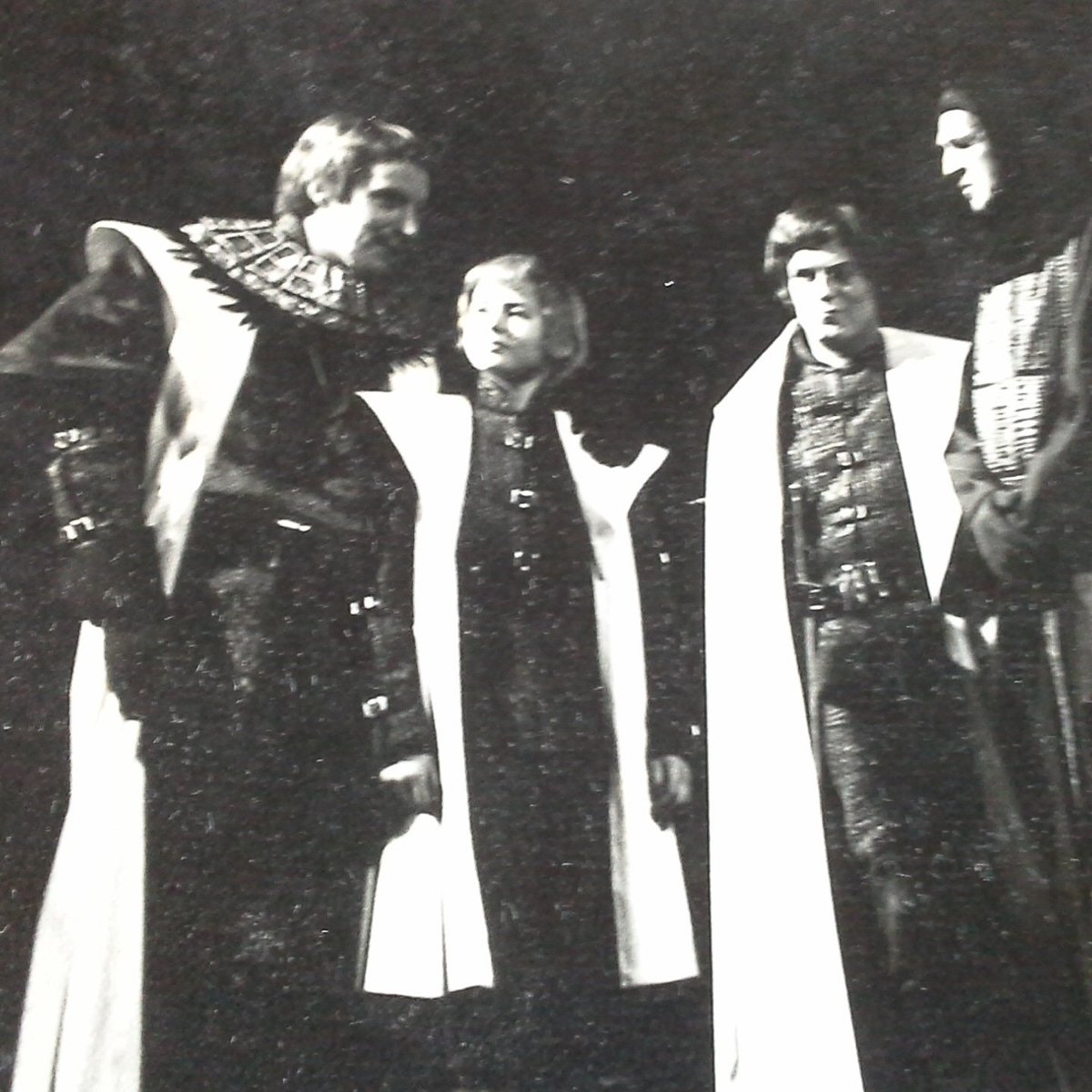 grenvilleallen's tweet photo. @carolvorders @LizWilson101 My mam put me on @TheRSC stage (here I am in Richard III as a prince in the Tower with the late #IanRichardson) and then I went into adland & now art. Like yours my career all started with a #caringparent. ๐จ๐ https://t.co/O7WOMpWtuI