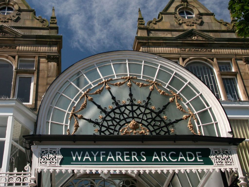 WAYFARERS ARCADE CELEBARATES HUGE 120TH MILESTIONE theseftonscoop.wordpress.com/2018/11/07/way…