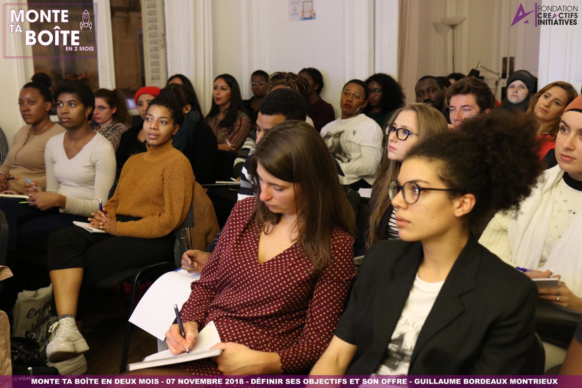 FondacreActifs's tweet photo. Ce soir, c'est Guillaume Bordeaux Montrieux qui anime la formation sur "Définir ses objectifs et son offre". 👨‍🏫
- -
Suivez-les sur :
Linkedinℹ️ : @Fondation CréActifs Initiatives
Insta📷 : @fondationcreactifsinitiatives
Facebook💻:  @Fondation CréActifs Initiatives
- -
#MTB2M https://t.co/wfsyO9TcPe