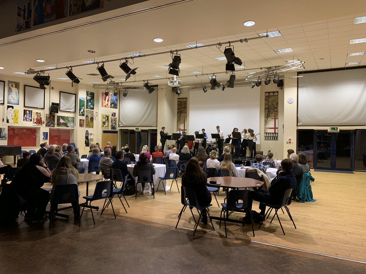 Jazz evening is underway! 🎷🎺🎸🎹🎤