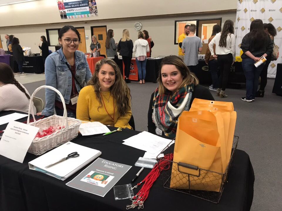 RisingEducators's tweet image. Fall South Central Regional Conference 2018
@EducatorsRising