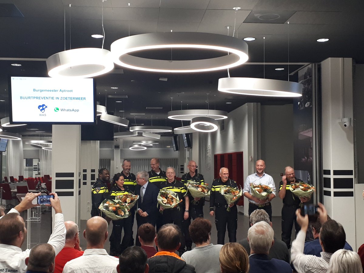 Onze vrijwilligers in het zonnetje gezet op het stadhuis. Bedankt collega's voor jullie tomeloze inzet.
