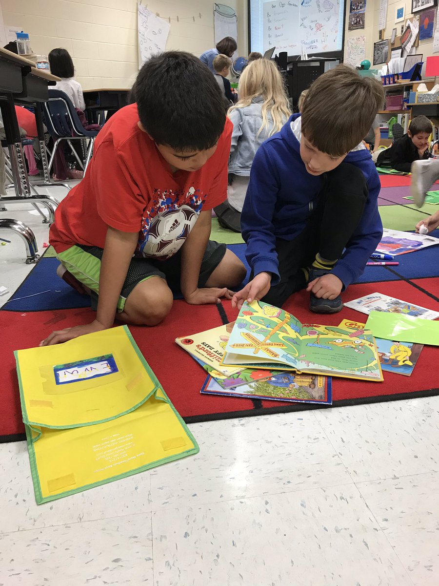 CubRunBarnes's tweet image. Now for some reading!! @ourhappyclass #buddyclass