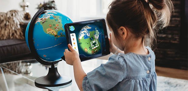 WifiHifiMag's tweet image. Have kids on ur holiday shopping list? Here r great tech gift ideas, incl. STEM tech toys, educational toys &amp;amp; other fun gear they&apos;ll look forward to finding under the tree. bit.ly/2F8WKjA #wifihifigiftguide #techgiftguide #giftguide @techgiftsforkids #stemtech #stemtoys