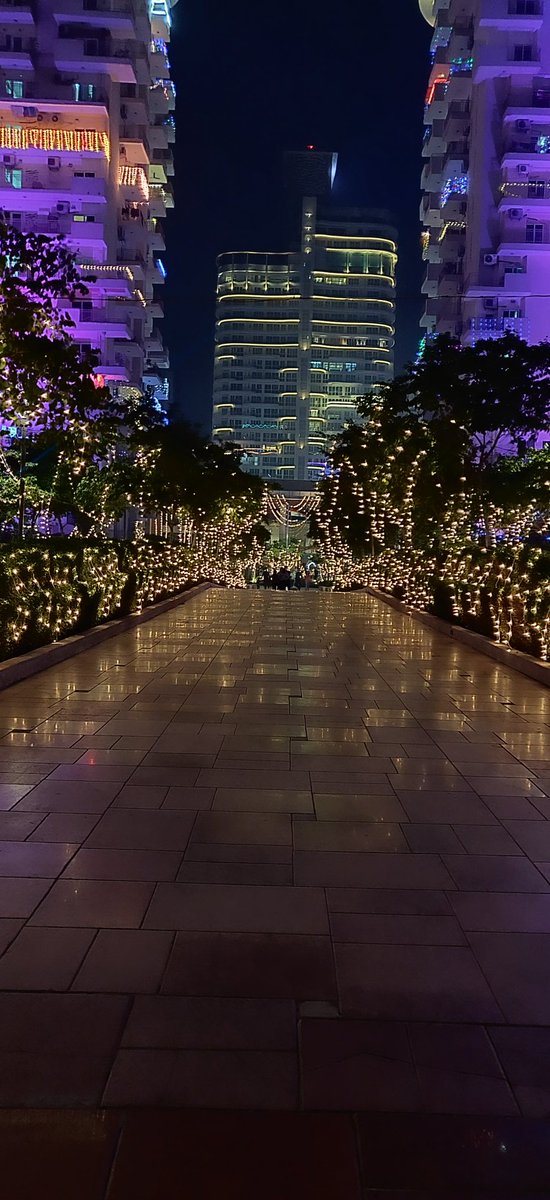 thesachinb's tweet photo. @geekyranjit #OnePlusNightscape @geekyranjit @OnePlus_IN @getpeid Fantastic low light capture. #OnePlus6T https://t.co/wqd5ohJJIQ