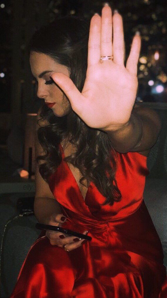 unbound me, spin me in gold
as the story unfolds in your touch