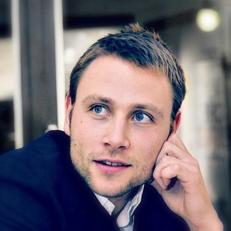 MaxRBrazil's tweet photo. Blue Eyes 👀💙 #MaxRiemelt https://t.co/rga96Hdi43