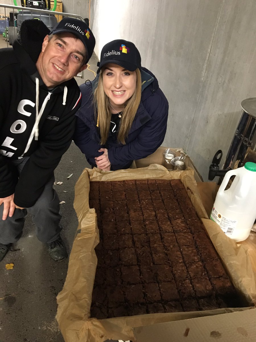 FideliusGroup's tweet photo. Thank you to @WalcotHouseBath for delicious hot drinks and @BTPcafes for decadent brownies - helping us get through #theRecSleepOut #awareness #youth https://t.co/8MmYRj5SAk