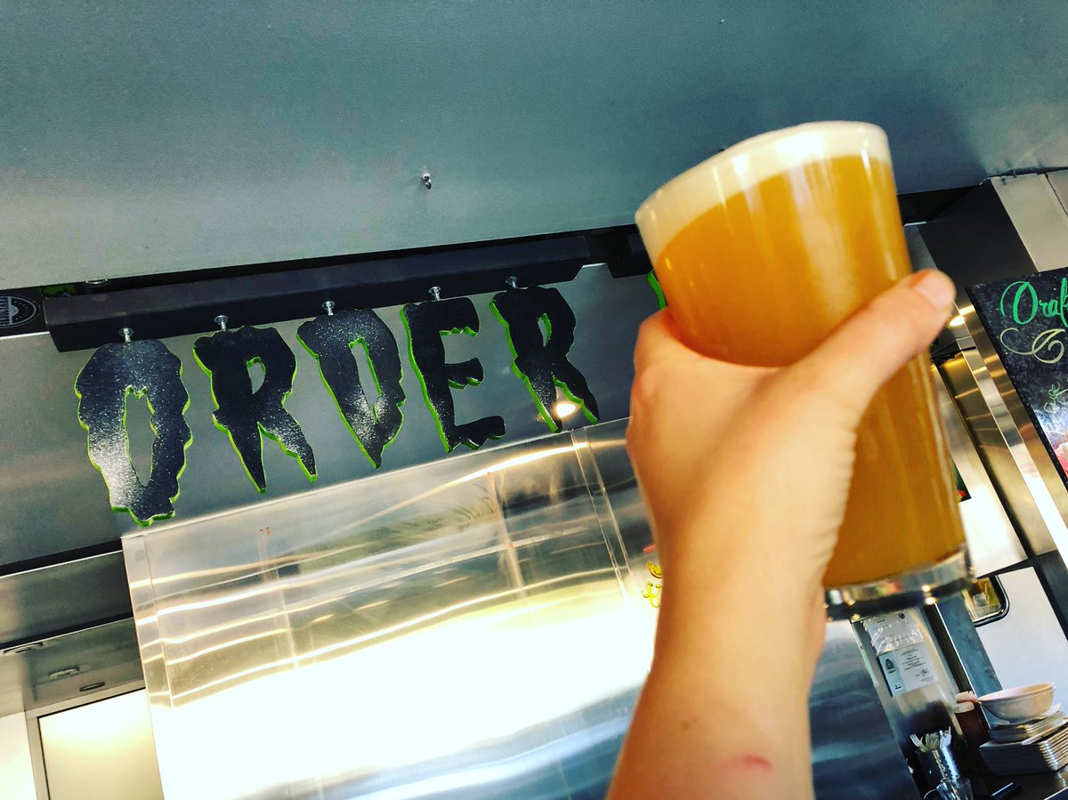 MishMashSD's tweet image. ORDER BEER #sdbeerweek That beautiful hazy is from @pariahbrewingco #supportlocal IPA $4 ALL DAY #getweirdwednesday