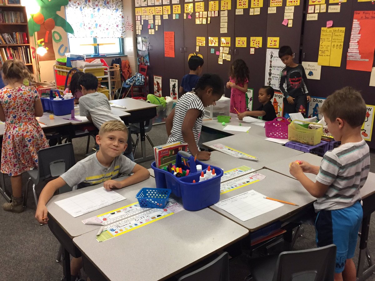 Lisa Cruz tweet media